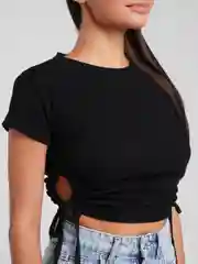 Черный топ на каждый день