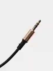 Черный кабель AUX Audio Cable STiX витой, угловой, резиновый, 1 метр