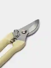 Секатор садовый
