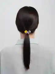Желтый резинка для волос