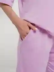 Лавандовый спортивный костюм
