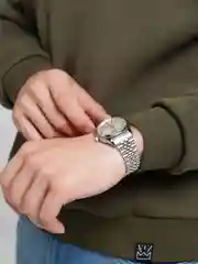 Белый часы мужские, классические, с коробкой