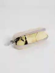 Горчичный зонт в чехле