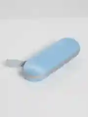 Голубой зонт в чехле