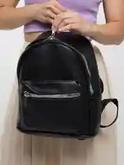 Черный рюкзак женский из экокожи