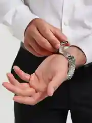 Темно-синий часы