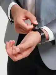Черный часы молодежные