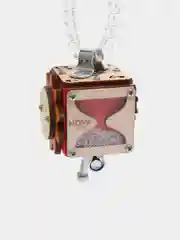 Красный бизикубик Мини NOVA Toys/ Развивающие игрушки/ Деревянные для малышей / Дорожный Бизиборд