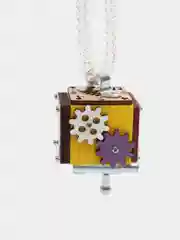 Желтый бизикубик Мини NOVA Toys/ Развивающие игрушки/ Деревянные для малышей / Дорожный Бизиборд