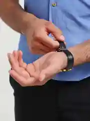 Багровый мужские часы