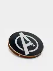 Значок, пин деревянный на одежду с булавкой с изображением супергероев Marvel