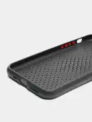 Черный чехол силиконовый с перфорацией для Айфон  iPhone 11 /11 Pro / 11 Pro Max / 12