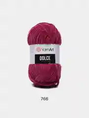 Фуксия пряжа Плюшевая YarnArt Dolce 100% Микрополиэстер 100г 120м (Велюровая ЯрнАрт Долче)