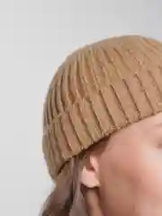 Бежевый шапка унисекс