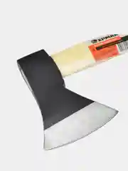 Топор кованый с деревянной ручкой