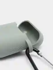 Серый силиконовый чехол для Apple Airpods 1/2 с карабином аирподс