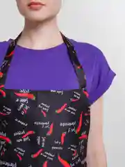Красный фартук кухонный с двумя карманами