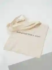 Алый шоппер с татарским принтом