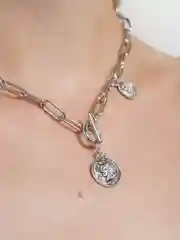 Серебряный цепочка на шею с подвеской