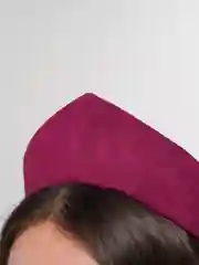 Бордовый кокошник