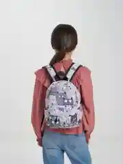 Серый рюкзак