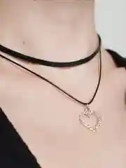 Серый чокер