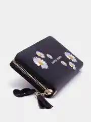 Стильный кошелек с вышивкой