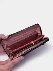 Стильный кошелек с вышивкой