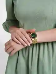 Зелёный хаки женские наручные часы. Подарочный набор часов