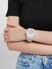 Белый часы наручные электронные, 4 цвета