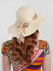 Молочный шляпа женская