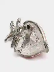 Бордовый брошь женская