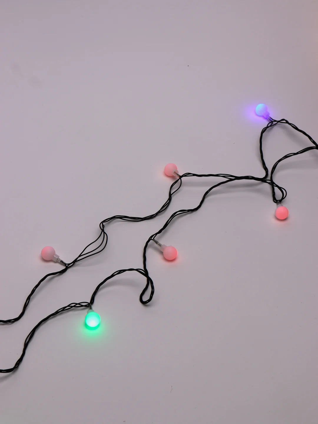 Гирлянда-нить 5 м, шарики белые, IP20, 20 LED, мульти RG/RB, мигание, 220 В