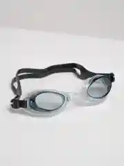 Черный очки для плавания