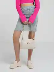 Белый сумка женская, на цепочке