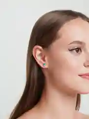 Золотой серьги гвоздики с цветным камнем
