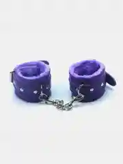 Наручники с мехом