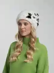 Молочный шапка женская, два цвета