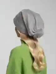 Серебряный шапка женская