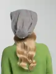 Серебряный шапка женская