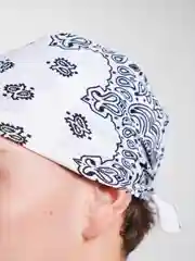 Угольный бандана