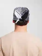 Угольный бандана