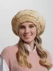 Берет женский, осень-зима