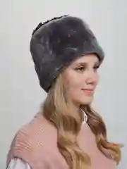 Шапка молодежная, женская
