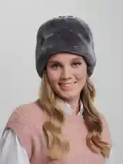 Шапка молодежная, женская
