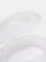 Белый контейнер для сосок