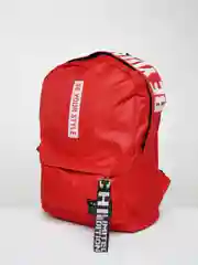 Красный школьный рюкзак