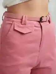 Розовый шорты на ремне