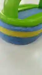 Зеленый губка с ручкой для мытья кафеля, керамики и стекла