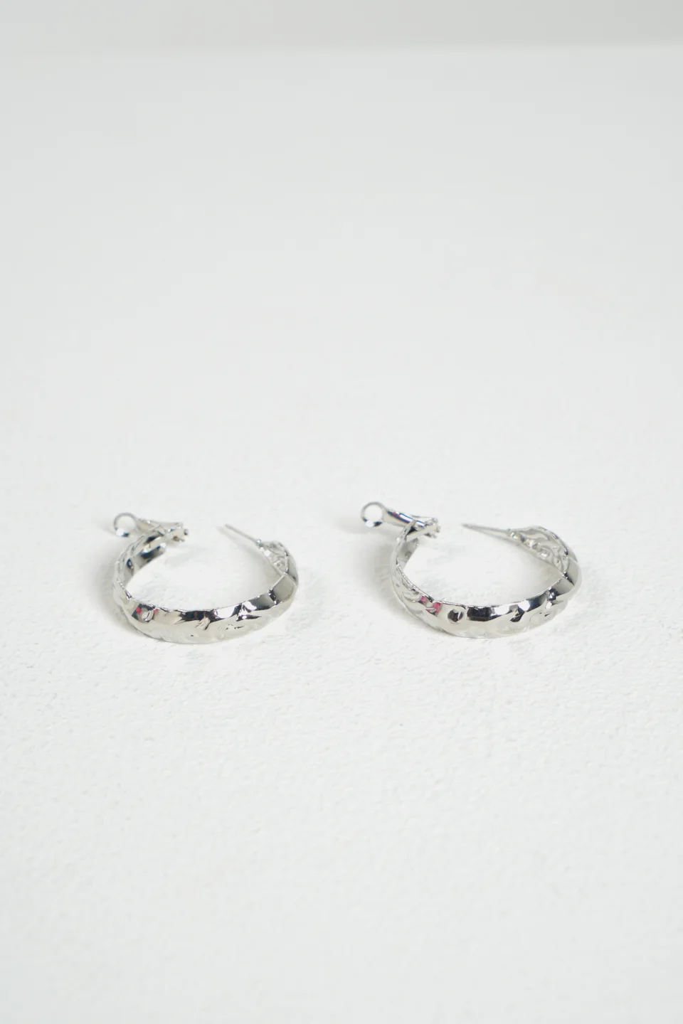 Серебряный серьги-кольца, диаметр 3.5 см